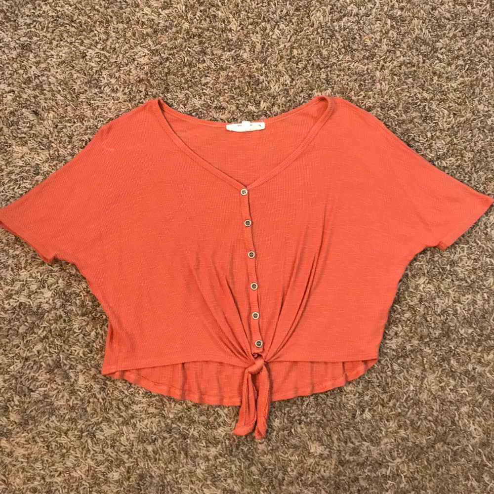Hippie Rose knot button detail crop top